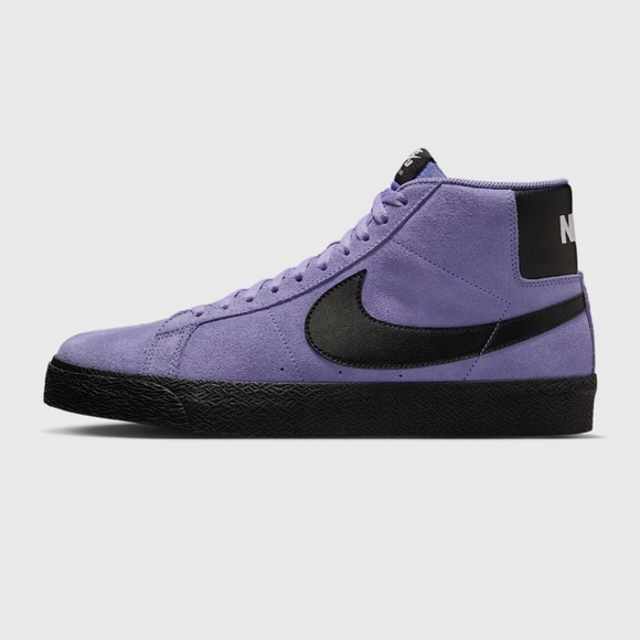 Nike Lavender and Black Sneakers - Picture 14 of 14
